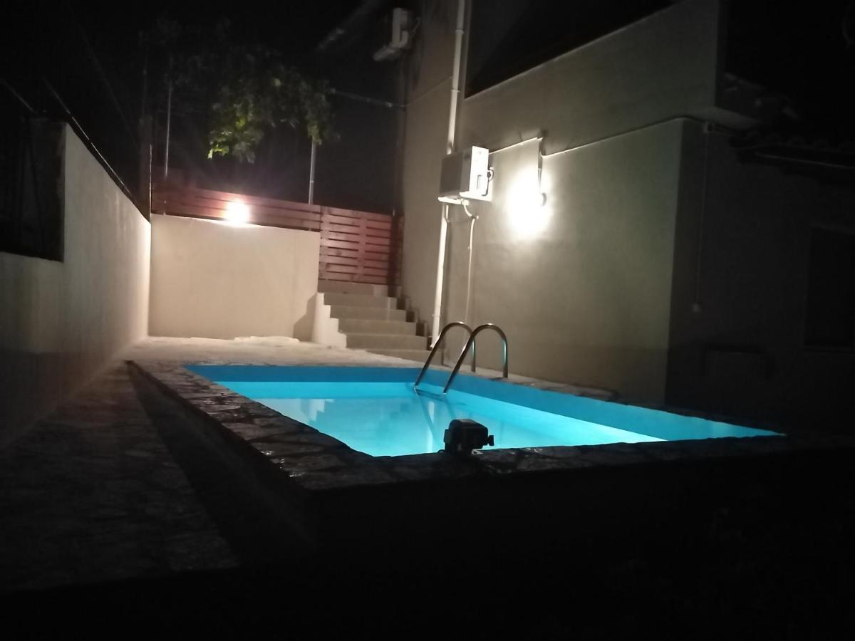 Apartment With Private Pool For Rent In Tzanata Kefalonia Dhimisianata Exterior photo